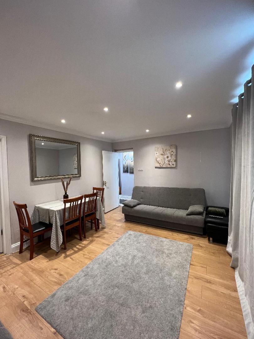 Apartament For Up To 6, Next To Big Ben & Eye Londra